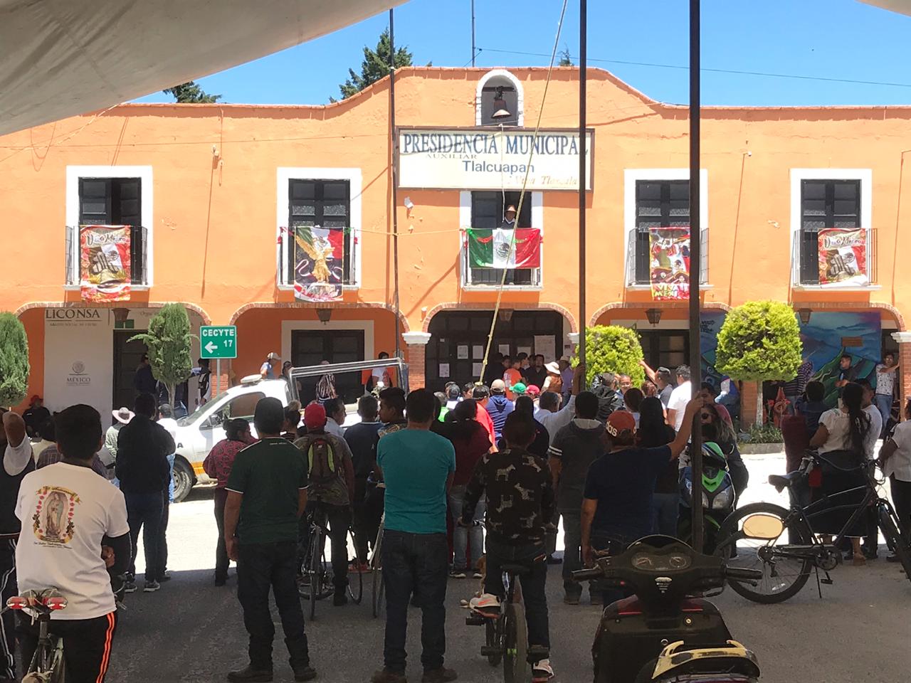 Pobladores contra ladrón en Chiautempan