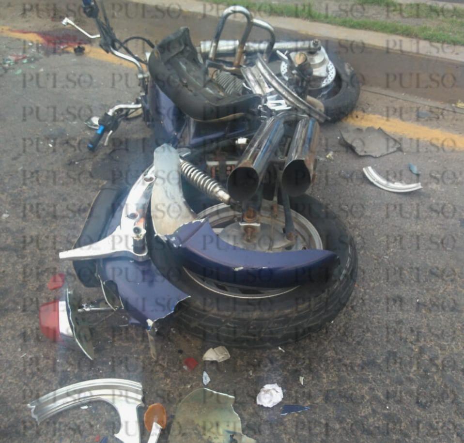 Muere motociclista tras impactarse contra colectiva en Chiautempan