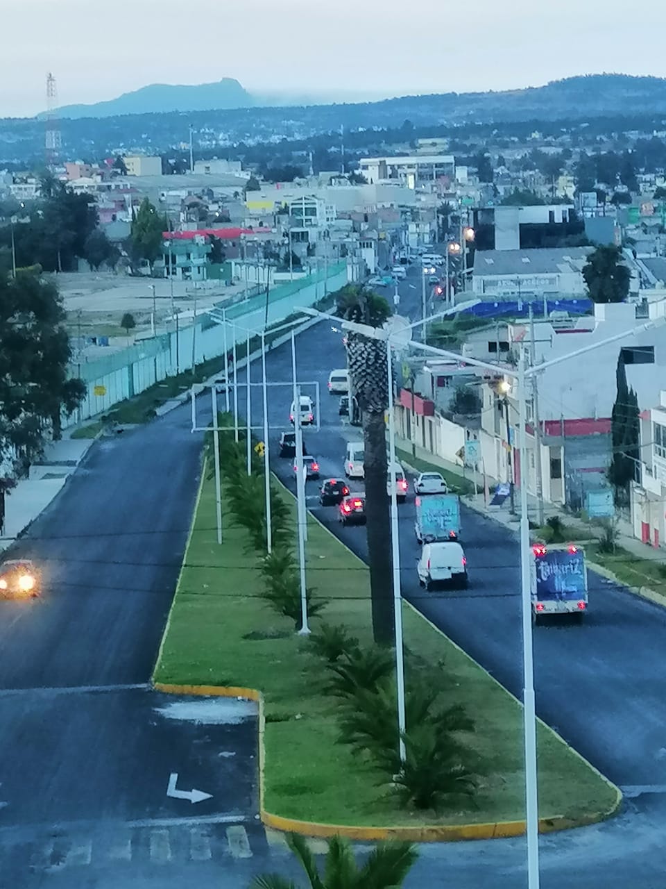 Colocan 25 postes nuevos para 50 luminarias en Apizaco