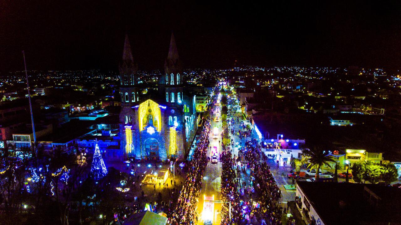 Más de 20 mil disfrutaron desfile de Día de Reyes en Apizaco
