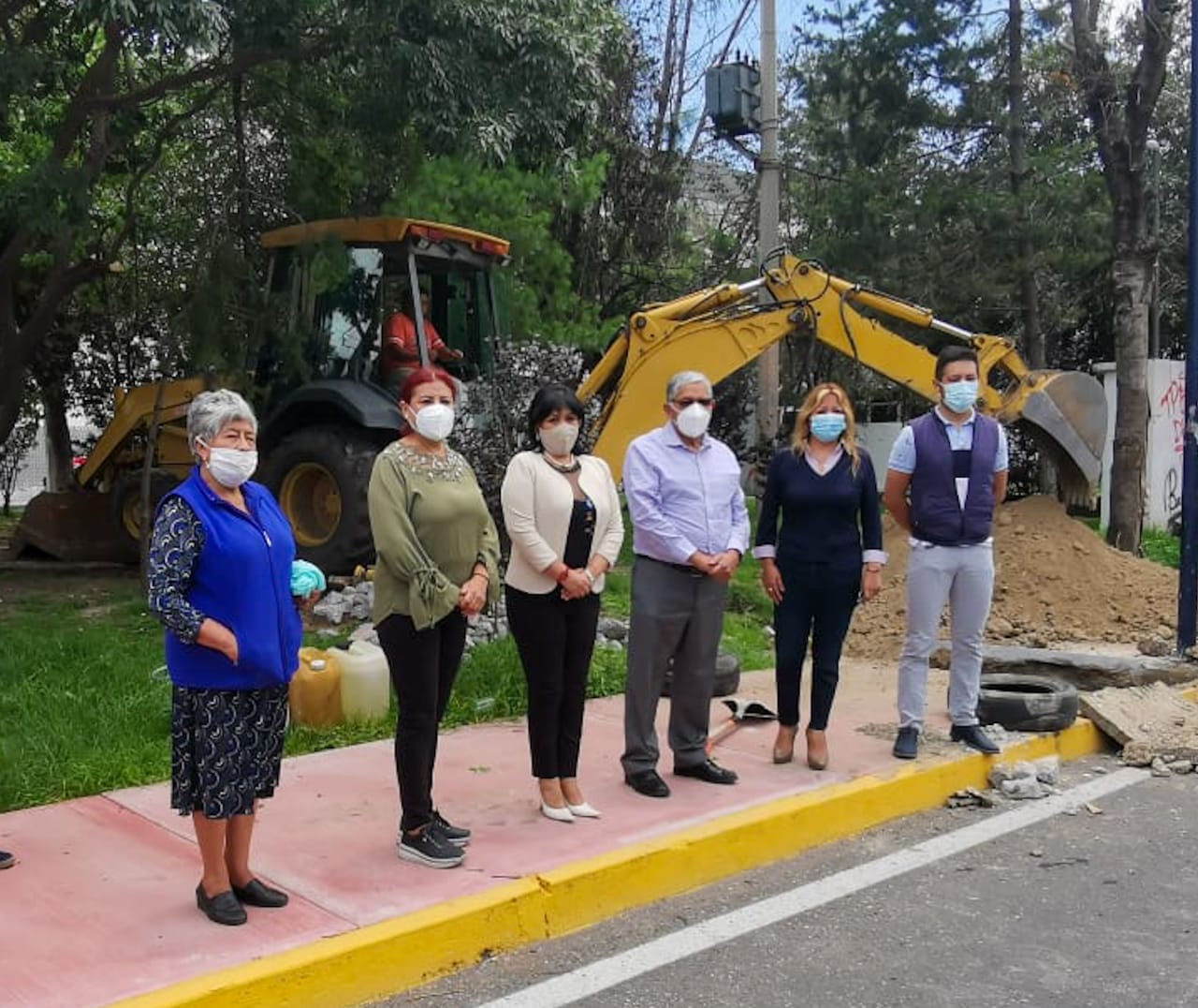 Inician obras de drenaje y pavimento en Unidad Xicohténcatl