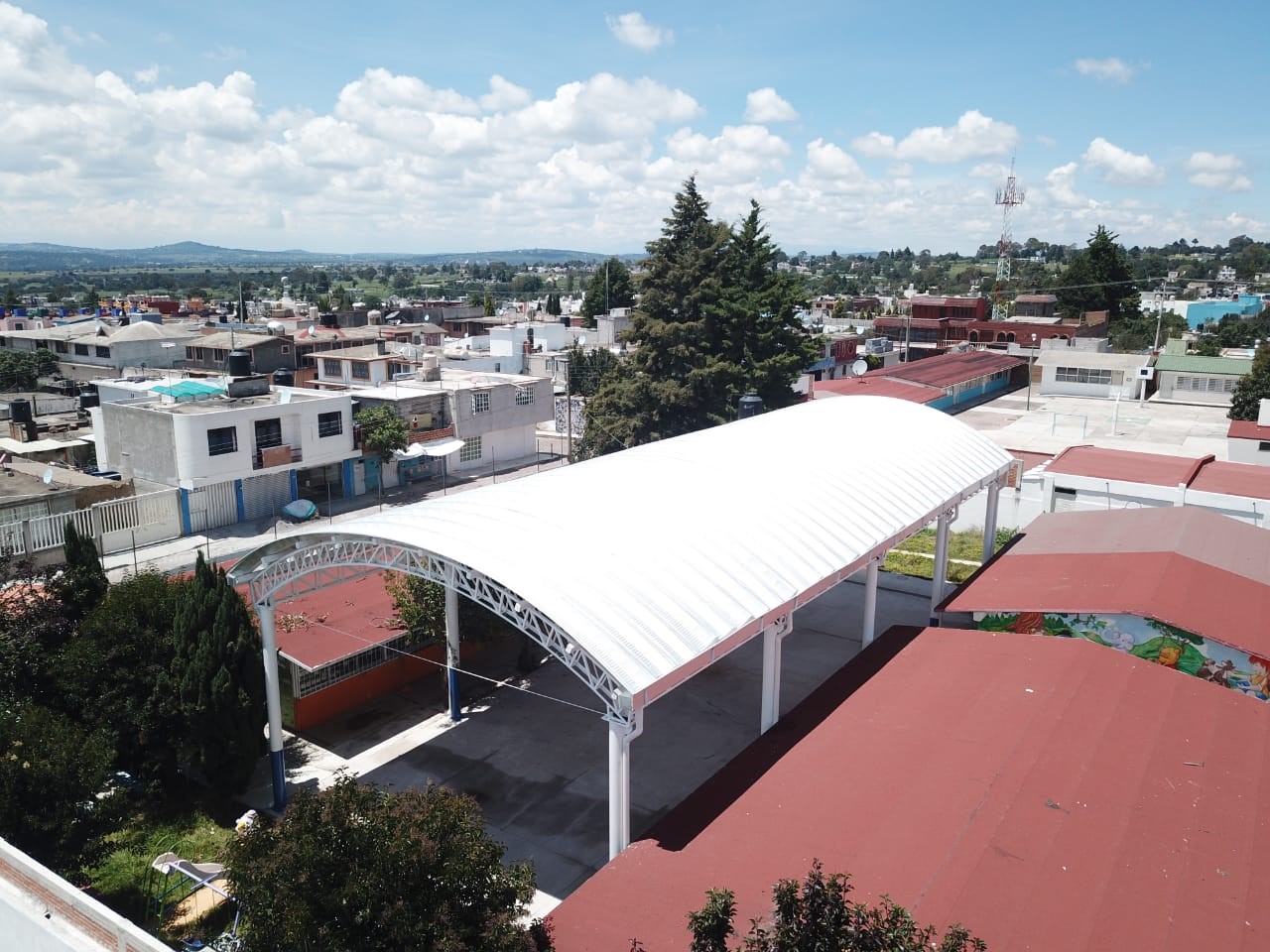 Avanza construcción de techumbre de Jardín de Niños “Francisco Márquez”