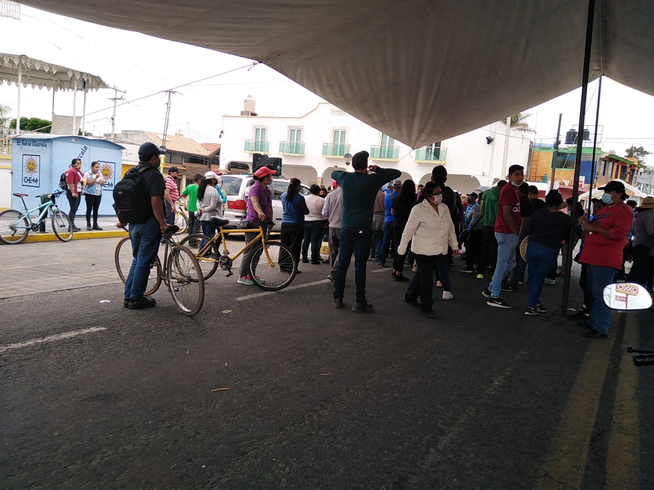 Pobladores de Xicohtzinco vuelven a cerrar carretera