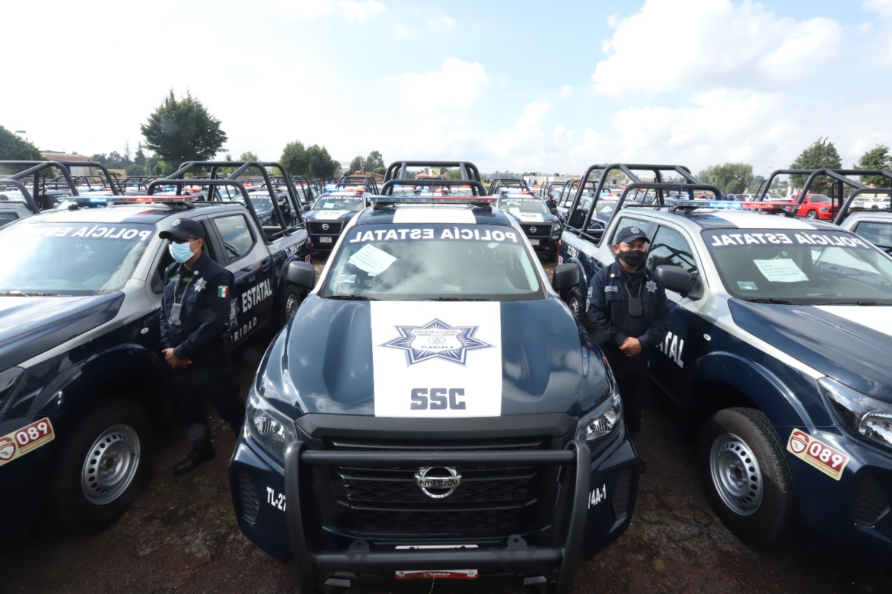 Refuerza LCC seguridad; entregó más de 100 patrullas