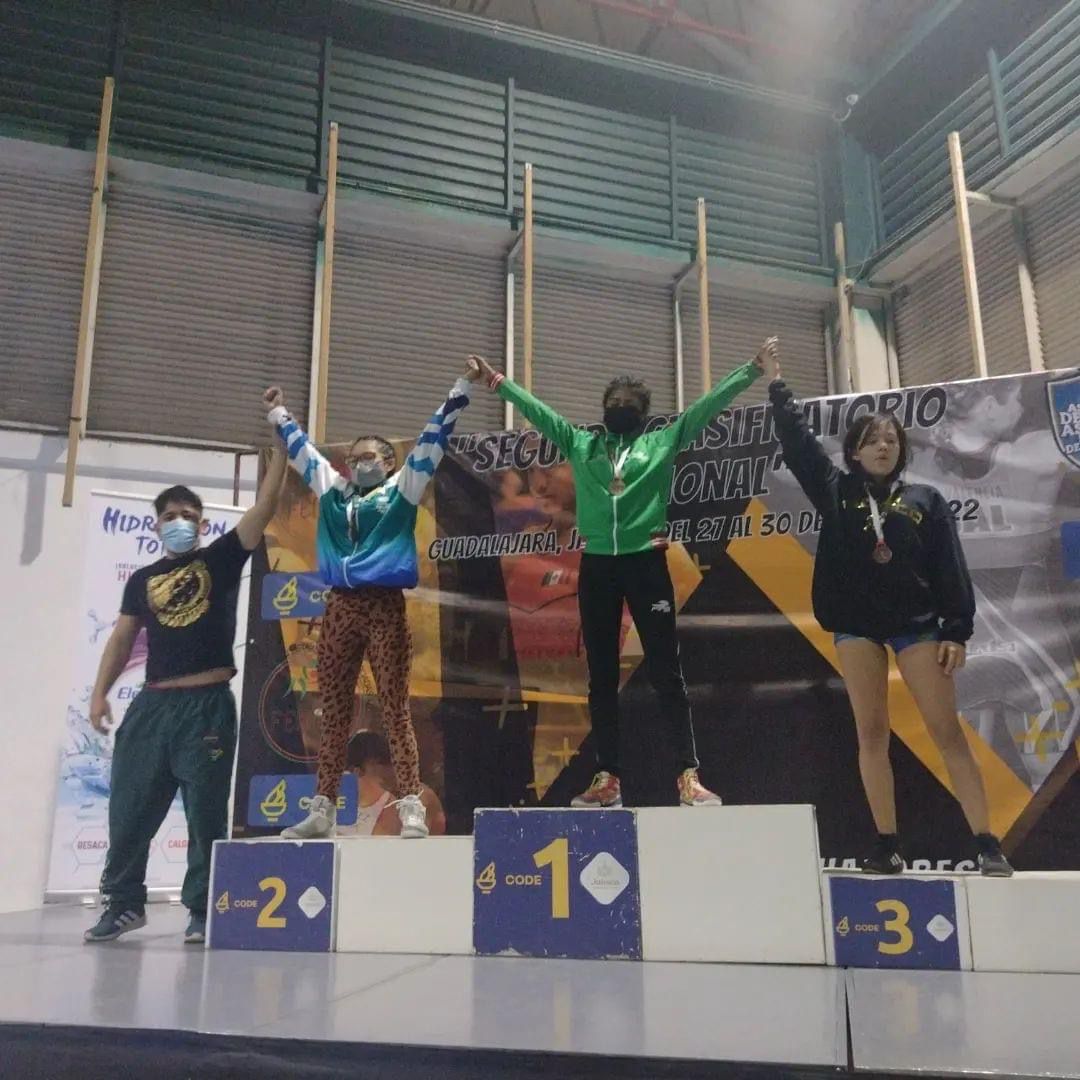 Selección tlaxcalteca de luchas asociadas gana cinco medallas  