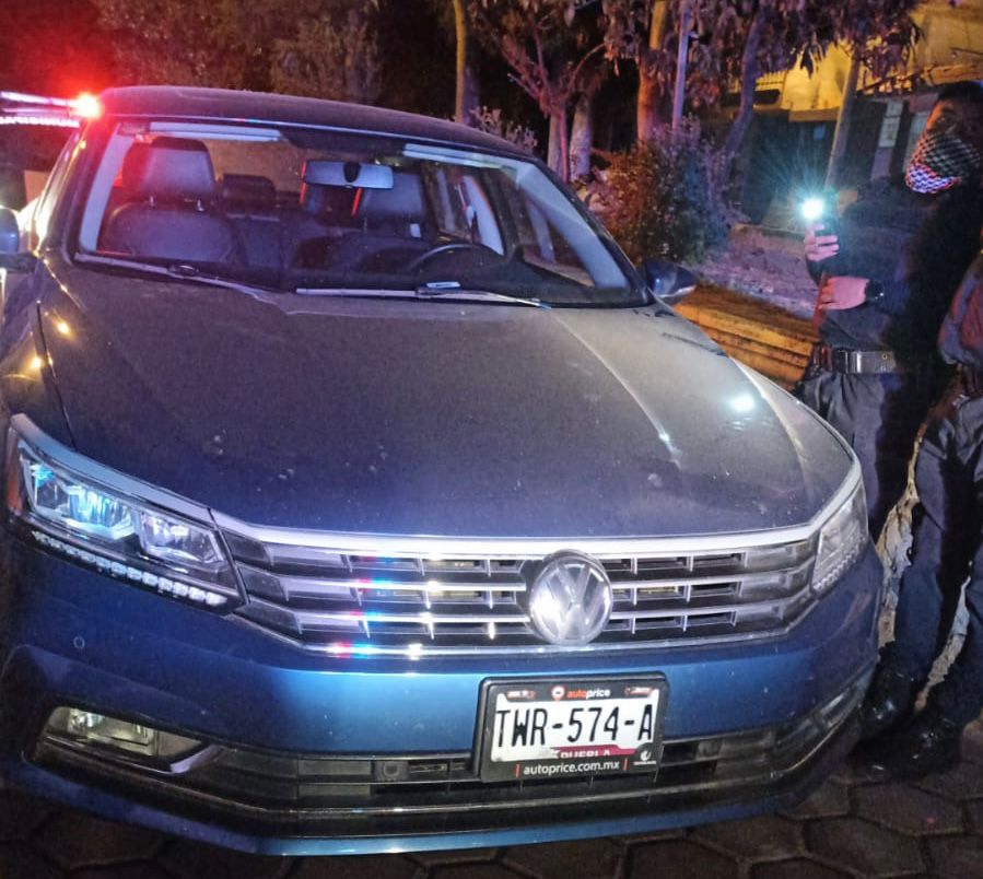 Recupera Policía de Tlaxcala Capital vehículo robado con violencia en Puebla