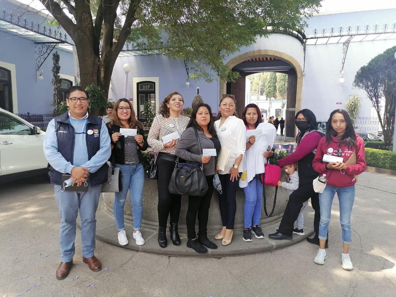 Gestiona Sedif de Huamantla apoyos para jefas de familia