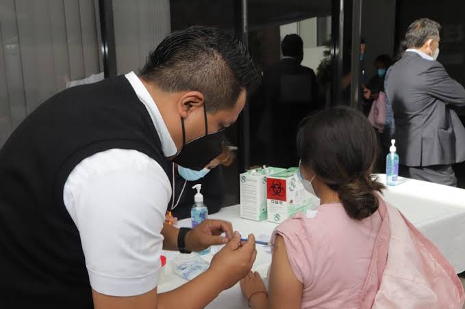 Suspenden vacunación contra Covid en Tlaxcala por falta de dosis