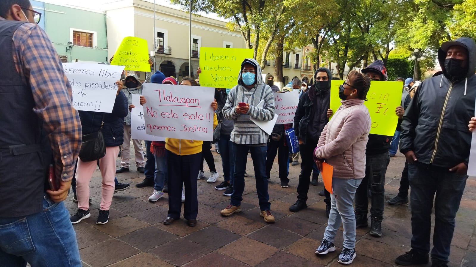 Pobladores de Tlalcuapan piden liberación de edil