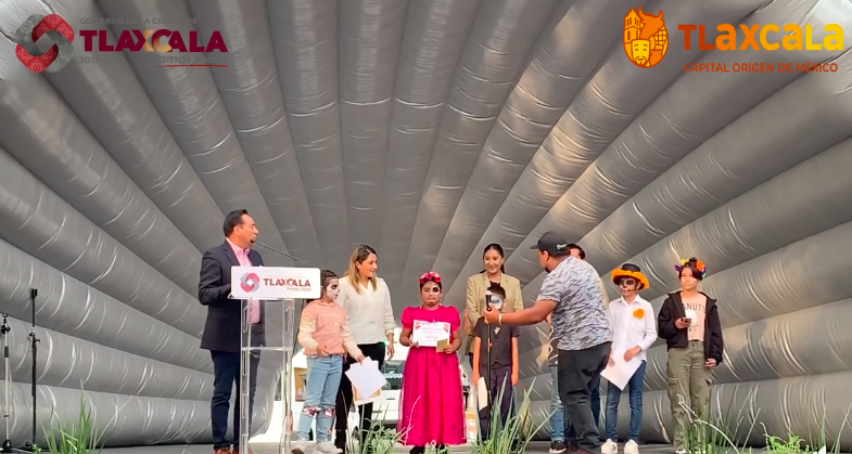Encantan calaveritas literarias en Tlaxcala capital