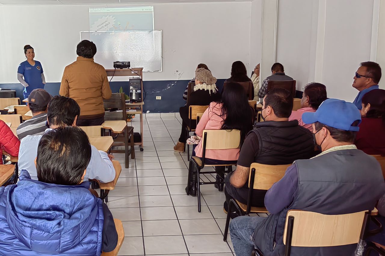Capacitan en Huamantla a presidentes de comunidad sobre prevención de maltrato a la mujer