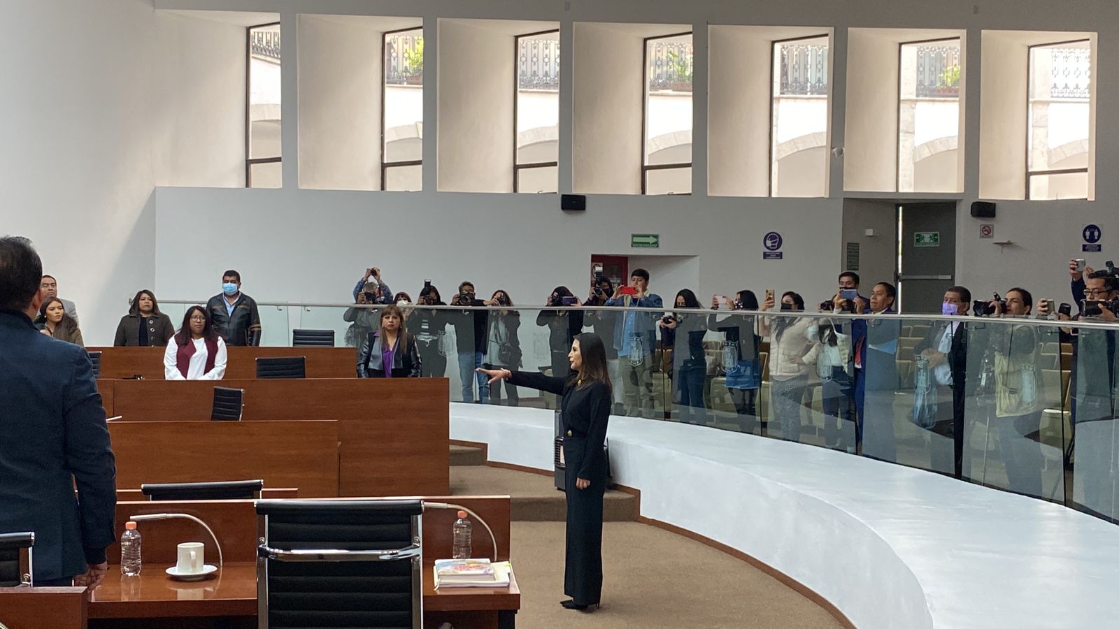 Congreso designa y toma protesta a Anel Bañuelos como magistrada del TSJE