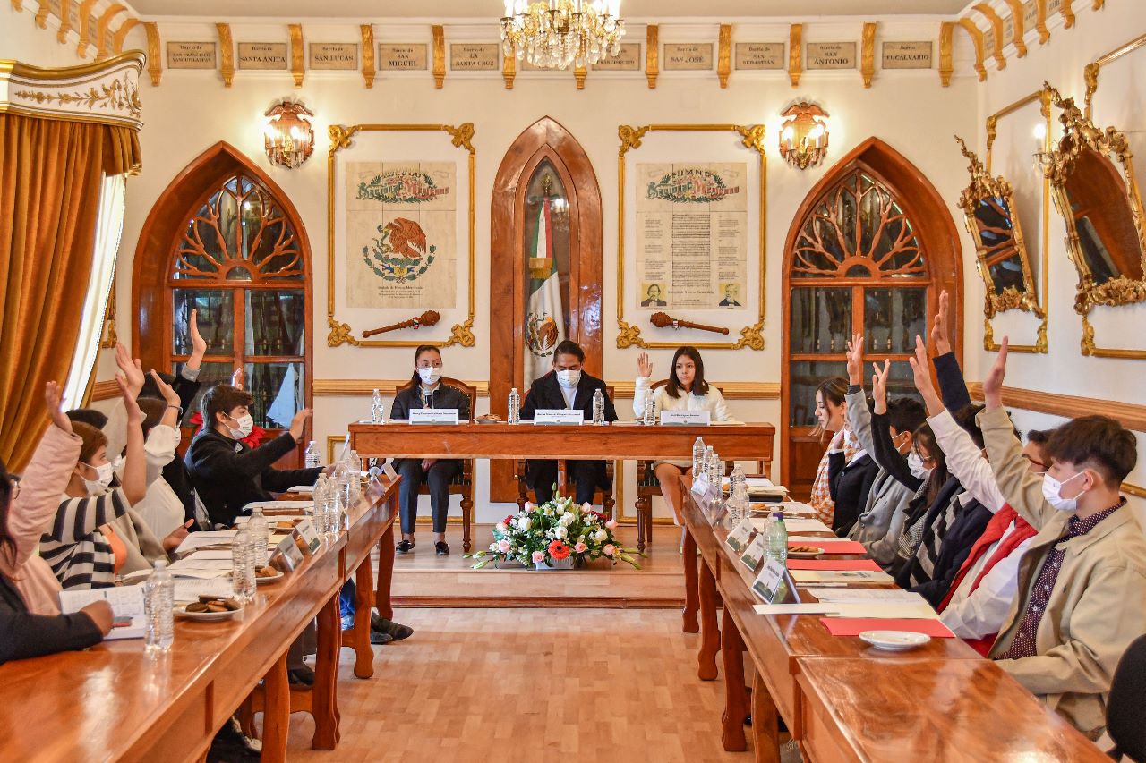 Realizan primer Cabildo Juvenil en Huamantla
