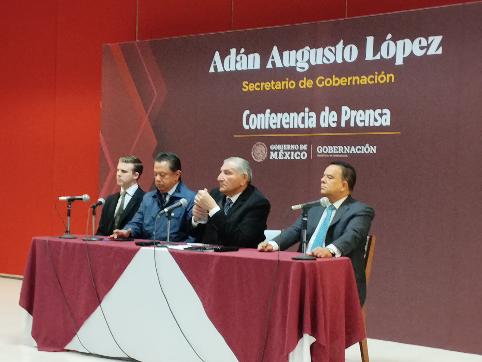Siento envidia de Lorena: Adán Augusto López en su visita a Tlaxcala