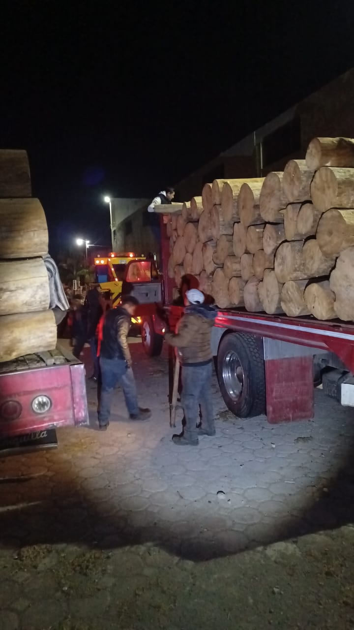 Recuperan en Mazatecochco dos camiones que transportaban madera