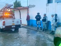Implementan autoridades municipales y estatales operativo tras fuerte lluvia