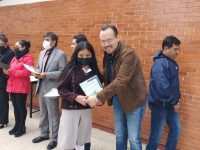 Reconoce y premia JMC a alumnos destacados de primaria y secundaria en Tocatlán
