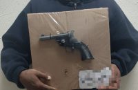 Detiene Policía de Apizaco a un sujeto por portar arma de fuego sin licencia
