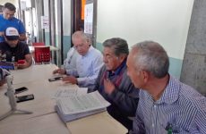 Acusan pobladores de Contla desfalco millonario de candidata