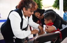Llama Sector Salud a padres de familias a vacunar a sus hijos contra el sarampión