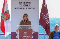 Entrega Cuéllar Cisneros obra pública en Totolac y Apizaco