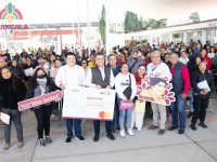 Alfonso Sánchez encabeza entrega de becas Rita Cetina en Tlaxcala de Xicohténcatl