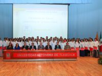 Nuevos egresados en Química Clínica fortalecen el compromiso social de la UATx