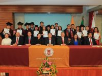 Politólogos egresados de la UATx contribuyen a fortalecer la democracia: Rector