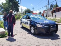Coordinación entre policía municipal y estatal deriva en la detención de dos presuntos asaltantes y atención a la víctima
