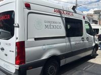 Policía de Chiautempan brinda atención inmediata a un masculino, tras debilitarse en vía pública