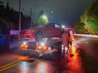 Retira policía de la capital vehículo abandonado en carretera Ocotlán–Tlaxcala para prevenir accidentes