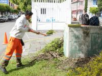 Mejora Ayto. de Tlaxcala imagen del bulevar Mariano Sánchez con brigada de servicios públicos